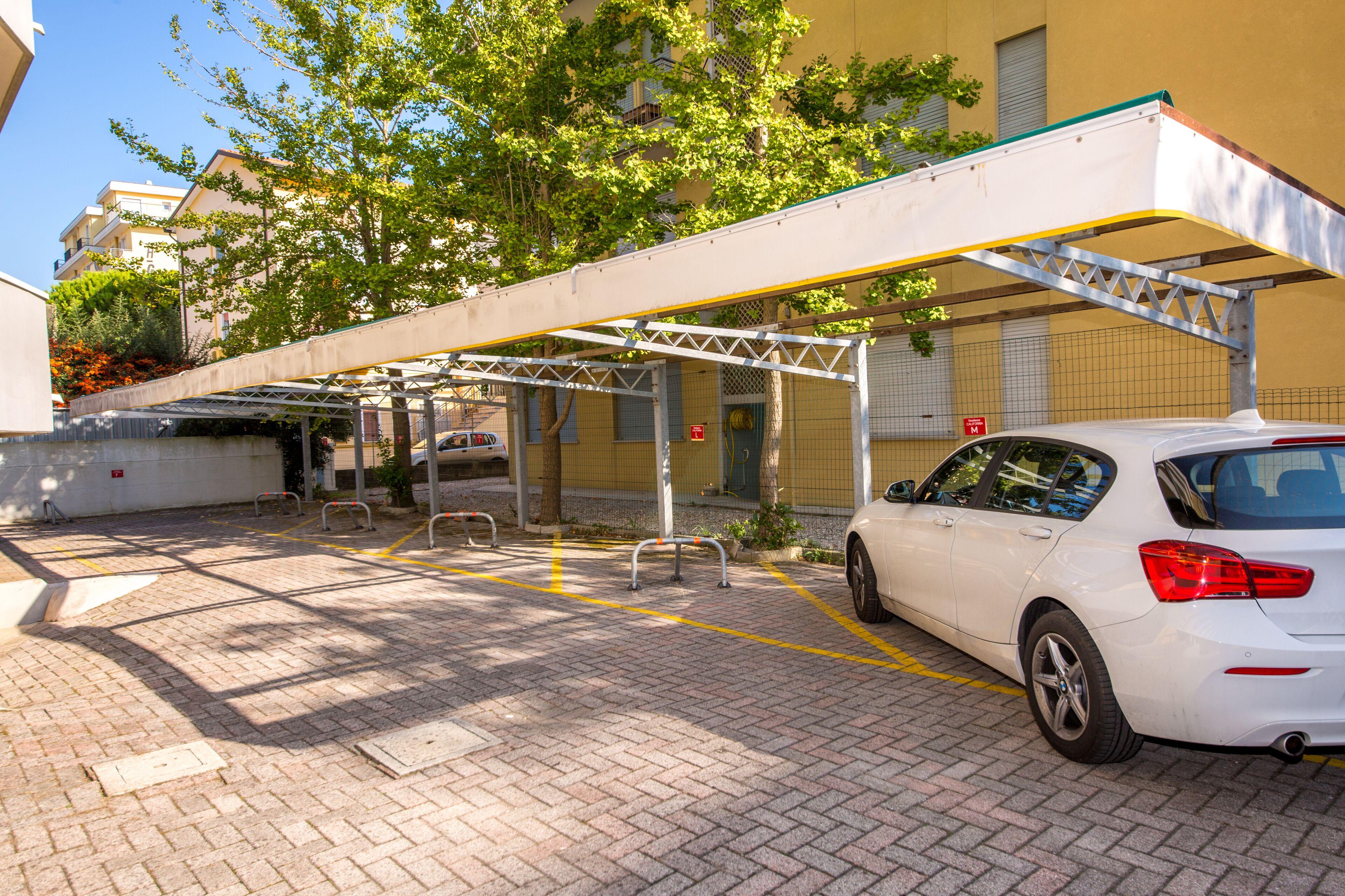 Aparthotel California