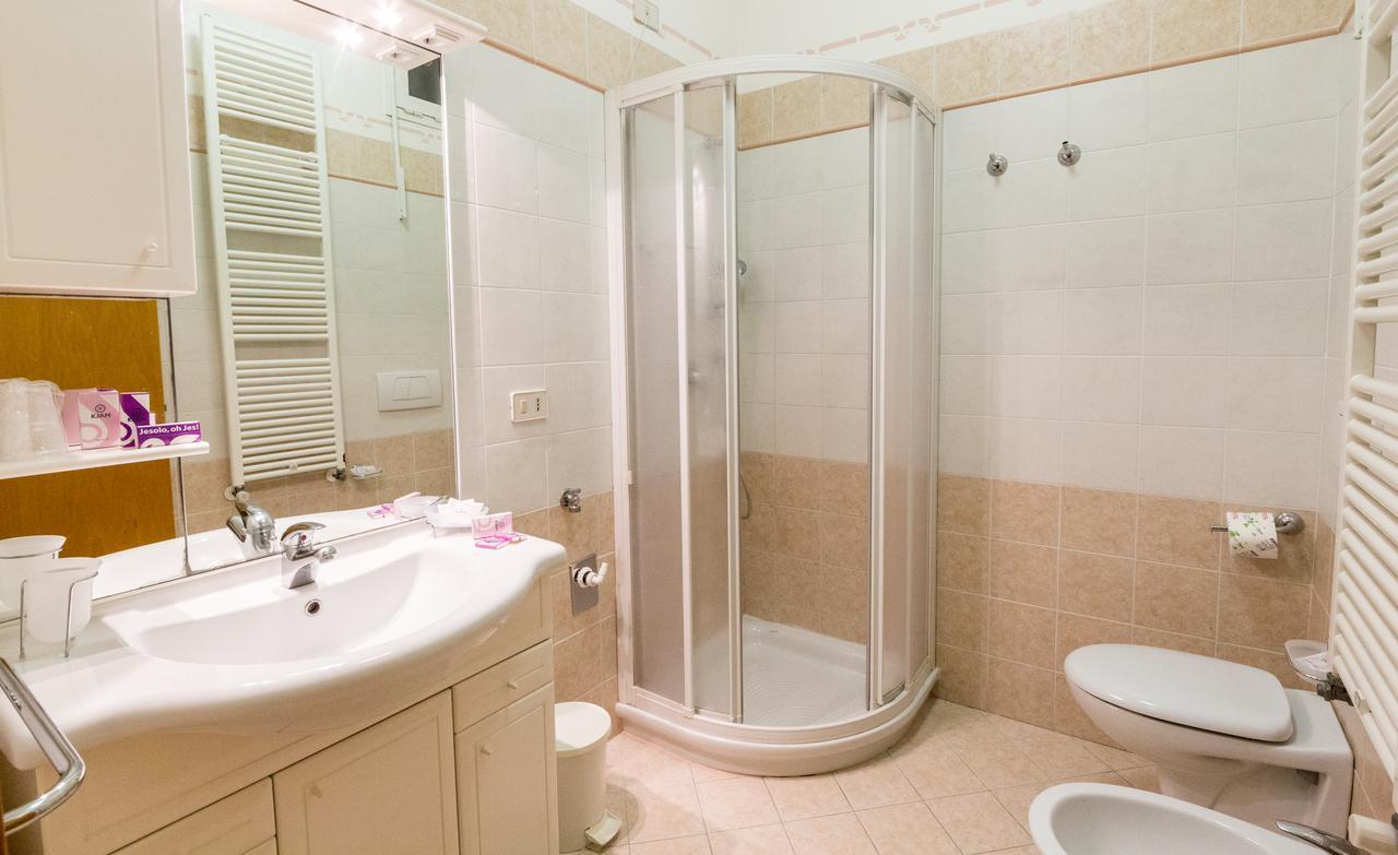 Aparthotel California 4*