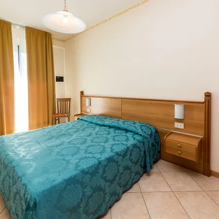 California Aparthotel 4*